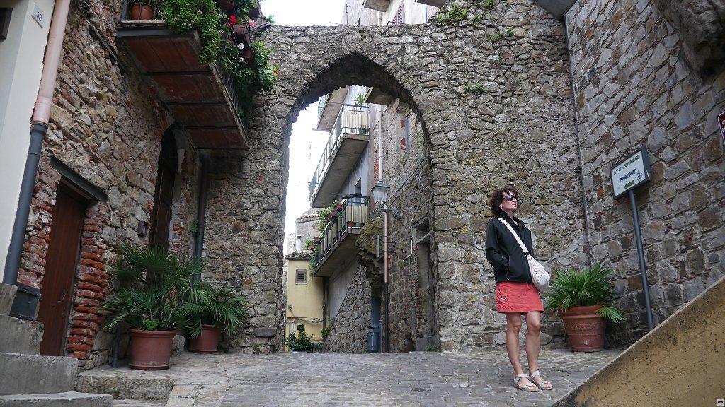 img00017.jpg